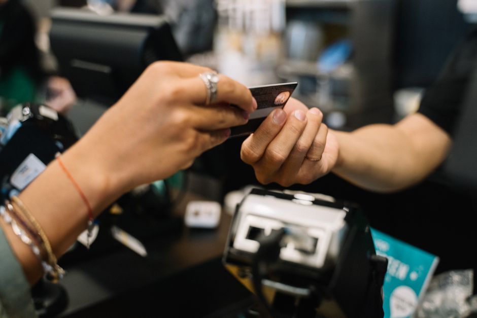 Cobrança Indevida no Cartão de Crédito: Como Identificar, Contestar e Recuperar Seu Dinheiro