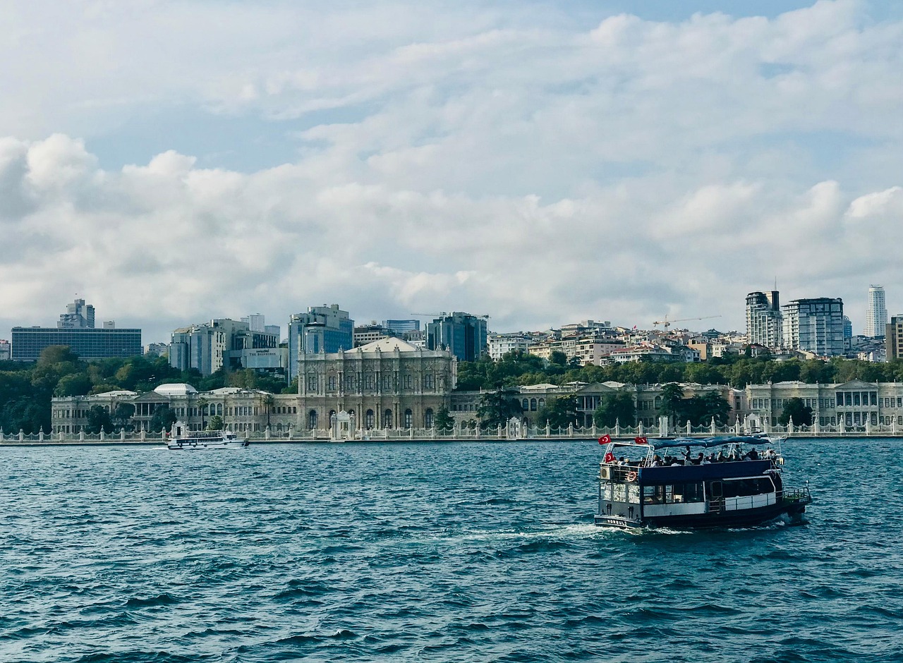 Turquia Bloqueia Sobrevoo de Aeronave Militar Francesa sobre o Mar Negro e Ancara Invoca Tratado de Montreux como Fundamento Jurídico pela Primeira Vez desde 1936
